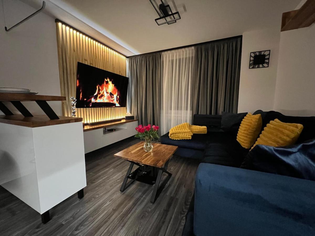 Apartman Piccoladuo V Banskej Bystrici Banska Bystrica Ngoại thất bức ảnh